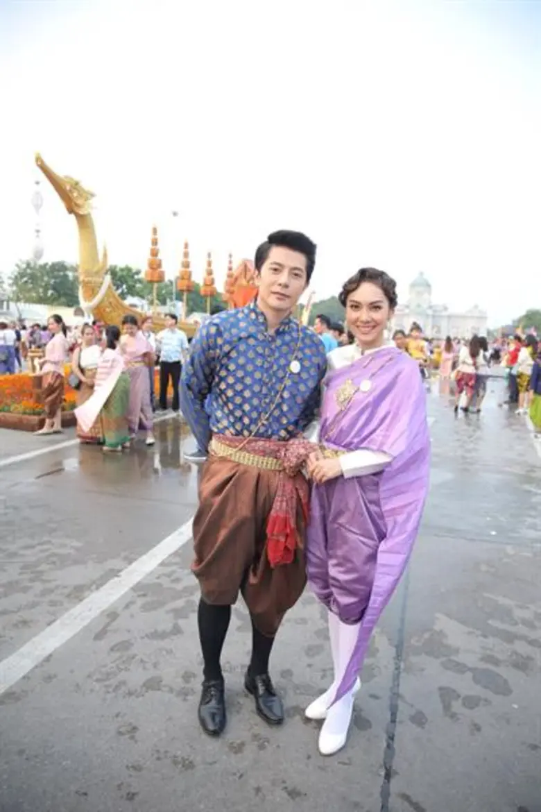 ทีมทัพดารา-นักแสดง ช่อง 3 สืบสานความเป็นไทยร่วมงาน “อุ่นไอรัก...คลายความหนาว”