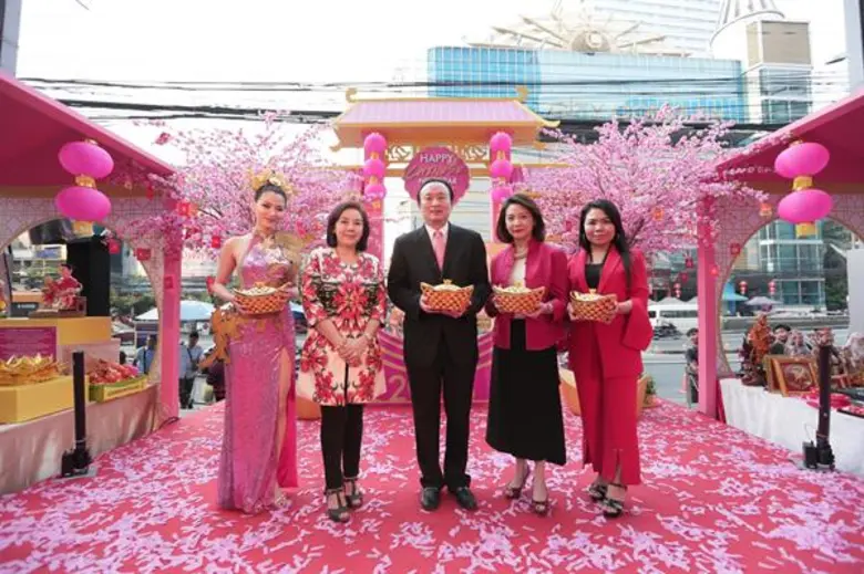 ศูนย์การค้า เดอะ แพลทินัม แฟชั่น มอลล์ ร่...