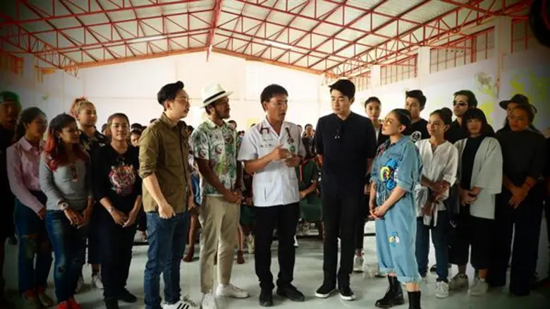 ทัพโค้ชและลูกทีม “เดอะวอยซ์ ซีซั่น 6” เชิญชวนร่วมบริจาค จัดซื้ออุปกรณ์การแพทย์ แก่โรงพยาบาลพนมดงรัก จ.สุรินทร์