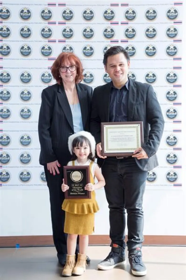 คุณ Nanc Bianconi ตำแหน่ง World Champions...