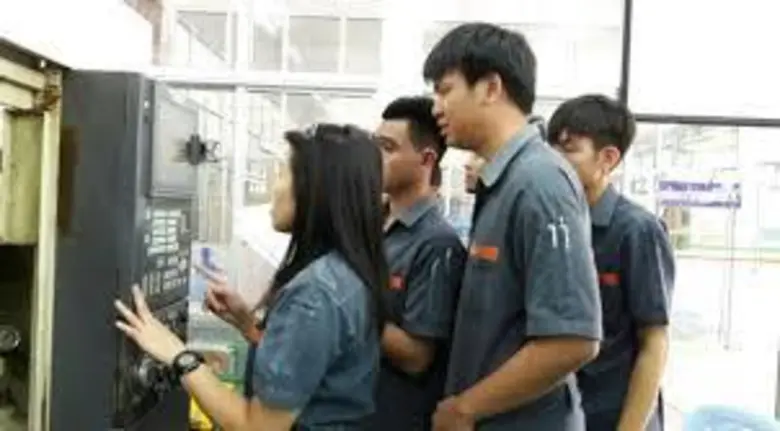 ก.แรงงาน รับลูกครม. เร่งพัฒนาทักษะรองรับอัตราค่าจ้างมาตรฐานฝีมือ 16 สาขาอาชีพ