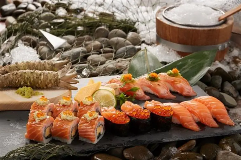 ร้านอาหารญี่ปุ่นเซ็น เอาใจคอแซลมอนด้วยกองทัพเมนูเด็ด จากปลาแซลมอนสด เนื้อแน่นพร้อมรสหวานฉ่ำ ในแคมเปญ “Salmon Festival, Fresh from the Sea 2018”