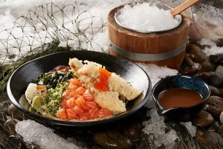 ร้านอาหารญี่ปุ่นเซ็น เอาใจคอแซลมอนด้วยกองทัพเมนูเด็ด จากปลาแซลมอนสด เนื้อแน่นพร้อมรสหวานฉ่ำ ในแคมเปญ “Salmon Festival, Fresh from the Sea 2018”