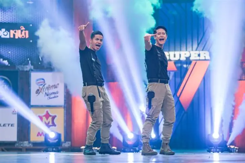 ขึ้นแท่นเป็นพิธีกรหลักไปแล้ว สำหรับ "โบ –...