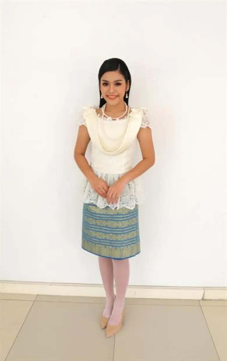 ศิลปินอาร์สยาม “ธัญญ่า-ลาดา-ต้นข้าว-เพลง-นุช วิลาวัลย์” สุดปลื้ม!!  พร้อมใจแต่งชุดไทยย้อนยุค..เที่ยวงานอุ่นไอรัก คลายความหนาว