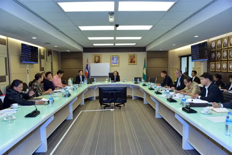 ก.เกษตรฯ ส่งกฤษฏีกาตีความเกลือเป็นสินค้าเกษตร พร้อมอุ้มวางระบบผลิต- ตลาด-มาตรฐาน หลังชาวนาเกลือทะเล 3 จังหวัดร้องประสบปัญหาราคาเกลือตกต่ำต่อเนื่อง