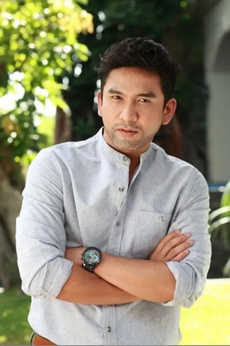 “ป๋อ-ลิฟท์” และสาวๆ BNK48 ร่วมงานแถลงข่าว “SIKARIN MINI MARATHON” ครั้งที่ 9 “ก้าวนี้...ให้น้อง”