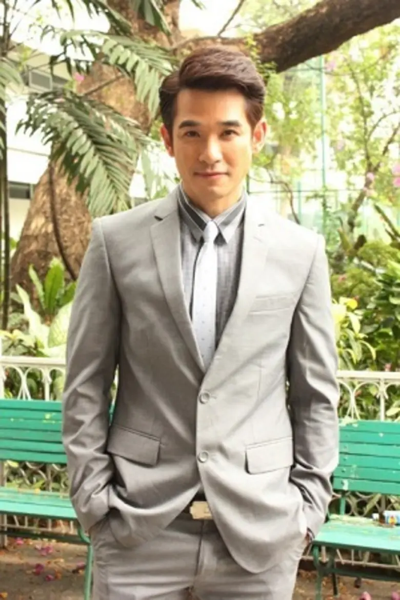 “ป๋อ-ลิฟท์” และสาวๆ BNK48 ร่วมงานแถลงข่าว “SIKARIN MINI MARATHON” ครั้งที่ 9 “ก้าวนี้...ให้น้อง”