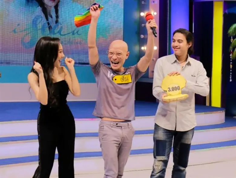 ทีวีไกด์: รายการ "The Price Is Right Thailand ราคาพารวย" ทะเลหวานหยด เมื่อภรรยาแห่งชาติ “แพตตี้ - อังศุมาลิน” นำทีมลุ้นรับโชคใน “ราคาพารวย” กลางบรรยากาศริมหาดสุดชิล