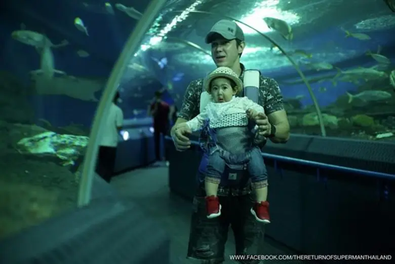 ป๊ะป๋าขาหนูอยากกรี๊ด??? แต่งตัวจัดเต็มออก...