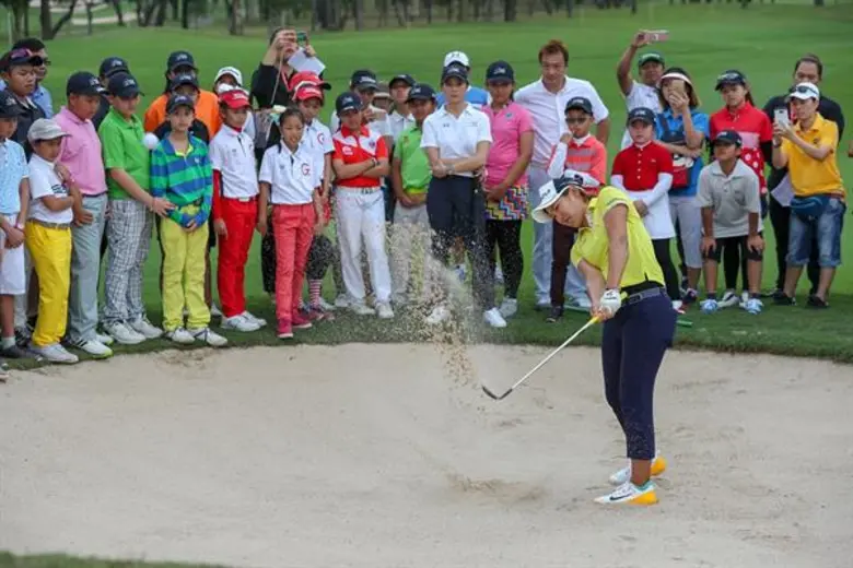 “ฮอนด้า แอลพีจีเอ ไทยแลนด์ 2018”  จัดกิจกรรม “กอล์ฟคลินิกเยาวชน” เติมเต็มฝันเด็กไทยสู่เส้นทางการเป็นโปรกอล์ฟ เชิญโปรกอล์ฟสาวชาวญี่ปุ่น นาริตะ มิซูสุ และโปรสาวดาวรุ่งของไทย  เบญญาภา นิภัทร์โสภณ ร่วมกิจกรรมกับเยาวชนกว่า 70 คน