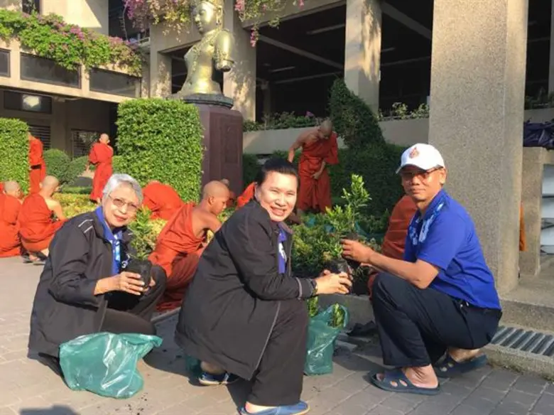 มทร.ธัญบุรี ปรับภูมิทัศน์วัด ด้วยสารชีวภาพนาโนเคลือบหัวเชื้อจุลินทรีย์และสารสกัดชีวภาพ THAN Nano