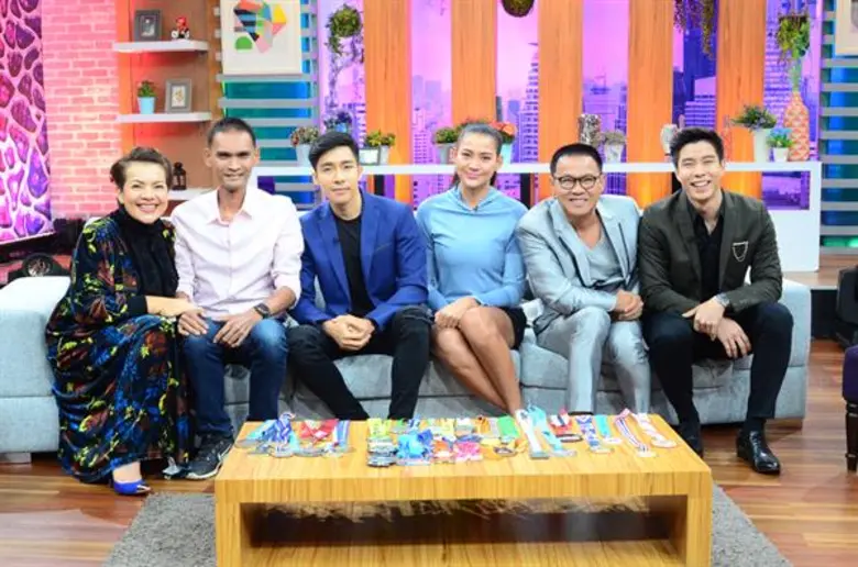 ทีวีไกด์: “แหม่ม-แบม” ร้องว้าว!! เหล่าดารายกทัพ อวดหุ่นฟิต!!