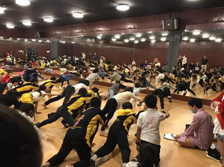 นุ้ย-เกศริน เปิดเวิร์คช้อปชวนคนร่วมบุญ สร้างสุขาและกุฏิสงฆ์