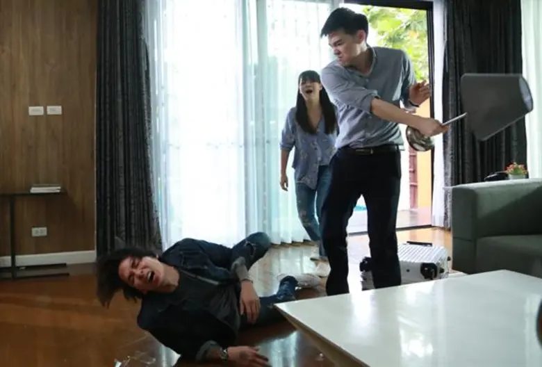 หลังจากกลับทะเล ขุน (แทค ภรัณยู โรจนวุฒิธ...