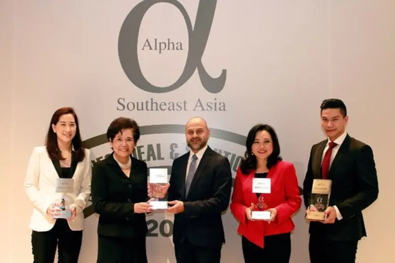 นางปรียนาถ สุนทรวาทะ (ที่ 2 จากซ้าย) ประธ...