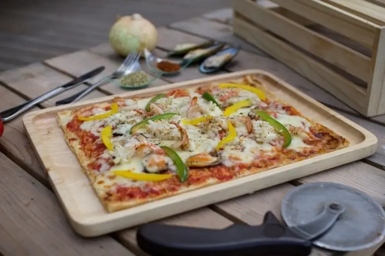 เปิดประสบการณ์ใหม่กับ Square Pizza หน้าซี...