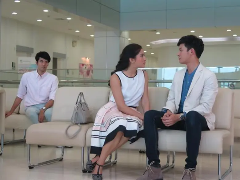 “พรีม-รณิดา” เจองานหิน รับบท 2 คาแรคเตอร์ ในละคร “ชั่วโมงต้องมนต์” แฟนๆ แห่ชื่นชมฝีมือการแสดงแบบก้าวกระโดด