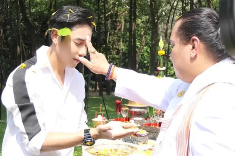 ไชยา แอน มิตรชัย ได้ฤกษ์เบิกชัย นำบวงสรวง ลิเกธรรมะประวัติ ๒ พุทธกุมารี เดอะมิวสิคัลเรื่อง”อัมราปาลี”