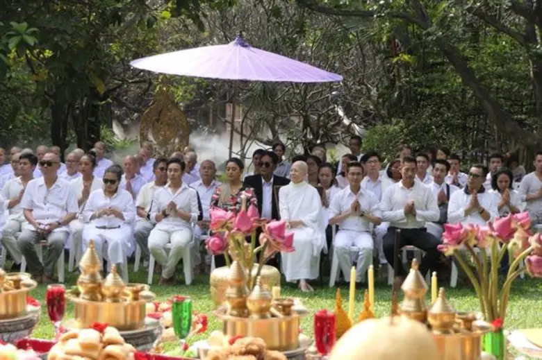 ไชยา แอน มิตรชัย ได้ฤกษ์เบิกชัย นำบวงสรวง ลิเกธรรมะประวัติ ๒ พุทธกุมารี เดอะมิวสิคัลเรื่อง”อัมราปาลี”