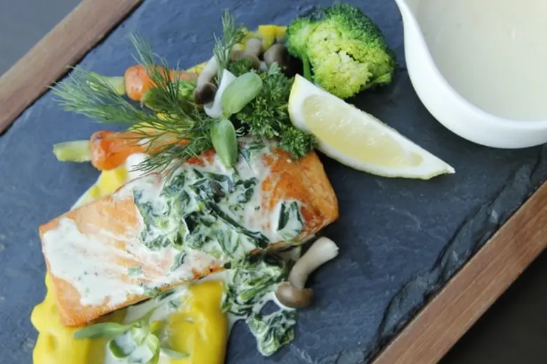 โรงแรม เดอะ แกรนด์ โฟร์วิงส์ คอนเวนชั่น ก...