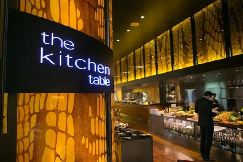 อิ่มอร่อยกับเมนูอาหารยอดฮิต จากสตรีทฟู้ดข...