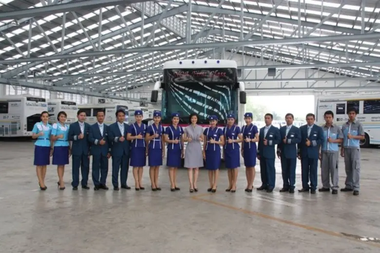 นางเครือวัลย์ วงศ์รักมิตร ประธานเจ้าหน้าท...