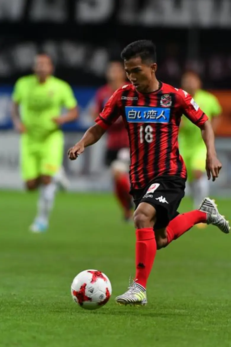 แฟนบอลชาวไทยสุดปลื้ม! เจลีกจัดหนักจัดชมสด...