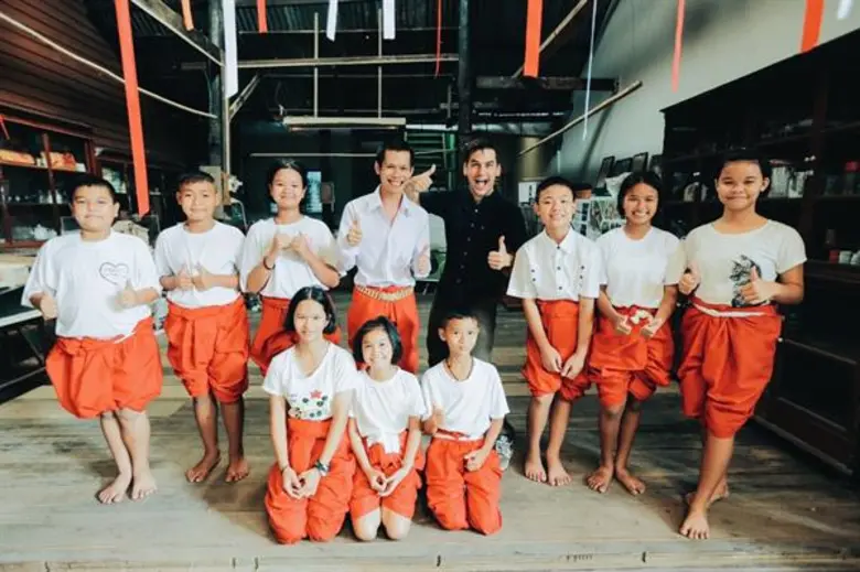 “แดเนียล” ติดใจตลาดโบราณร้อยปี พาลัดเลาะตลาดเก่าก๊กพระยา และตลาดบางหลวง รศ.122