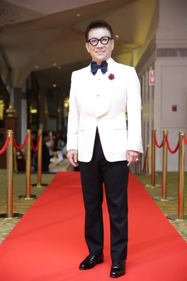 ดร.สมศักดิ์ ชลาชล ประธานบริหาร บริษัท ชลา...