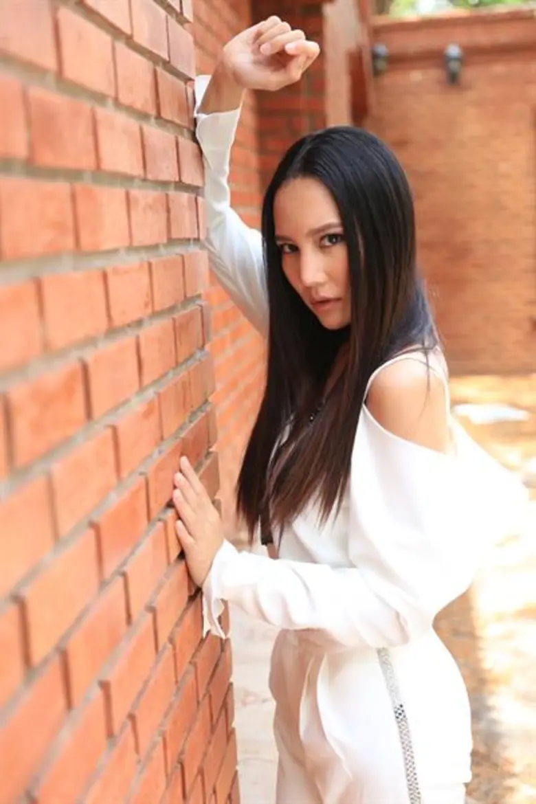 เป็นสาวสวยอีกคนที่นอกจากความสวยจะได้รับกา...