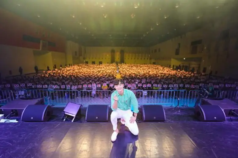 ห่างหายจากงานแฟนมีตติ้งเดี่ยวไป 2 ปี กลับ...