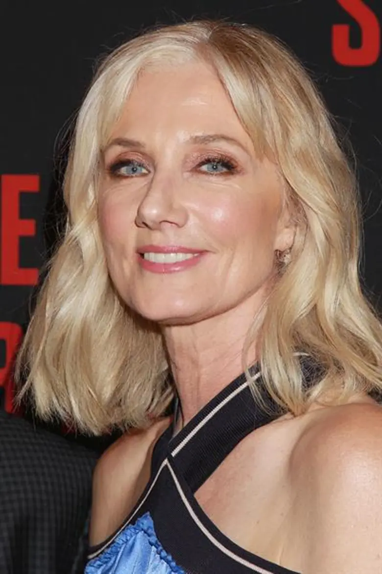 เจนนิเฟอร์ ลอว์เรนซ์ กับลุคสุดเฉี่ยวในงานเปิดตัว Red Sparrow – U.S. Premiere