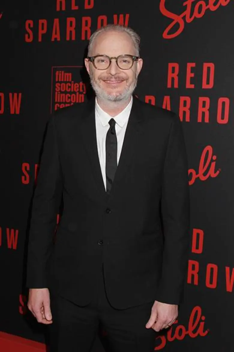 เจนนิเฟอร์ ลอว์เรนซ์ กับลุคสุดเฉี่ยวในงานเปิดตัว Red Sparrow – U.S. Premiere