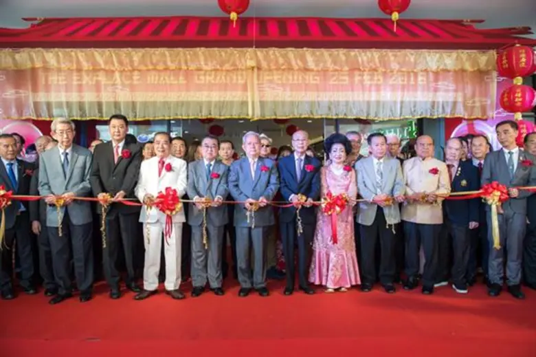 ดิเอ๊กซ์เพลส เปิดตัวยิ่งใหญ่ จับ โดม ปะทะ โตโน่