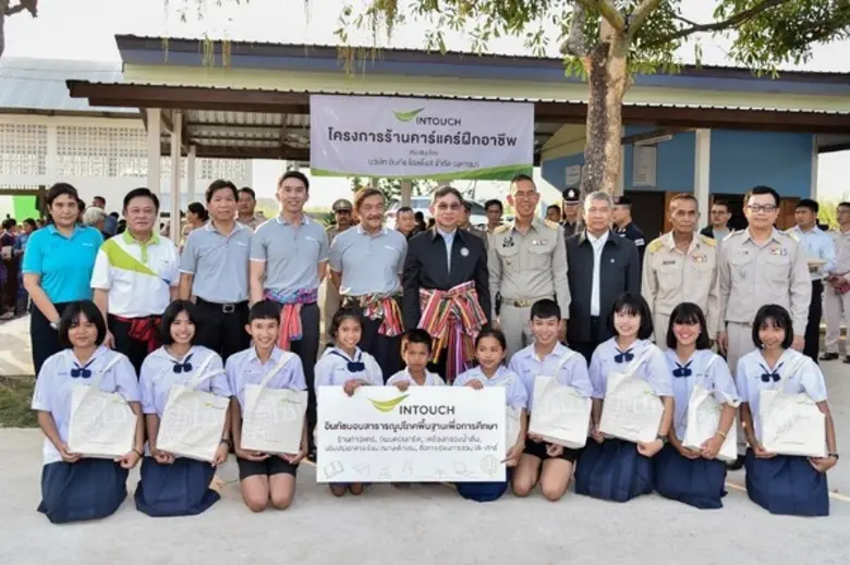 นายชลาลักษณ์ บุนนาค ประธานคณะกรรมการความร...