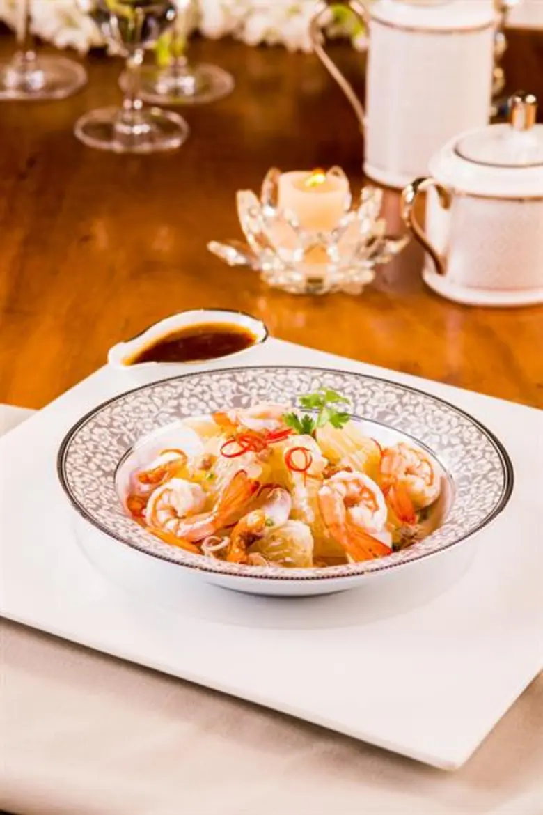 ซานเปลเลกรีโน และอัคควา ปันนา ขอนำเสนอเมนูอาหารไทยต้นตำรับ โดยเชฟป้อม จากห้องอาหาร เสน่ห์จันทน์ กรุงเทพฯ เจ้าของดาวมิชลินสตาร์  ณ ห้องอาหาร แซฟฟรอน บันยันทรี ภูเก็ต รีสอร์ท ในวันที่ 6-7 เมษายน 2561