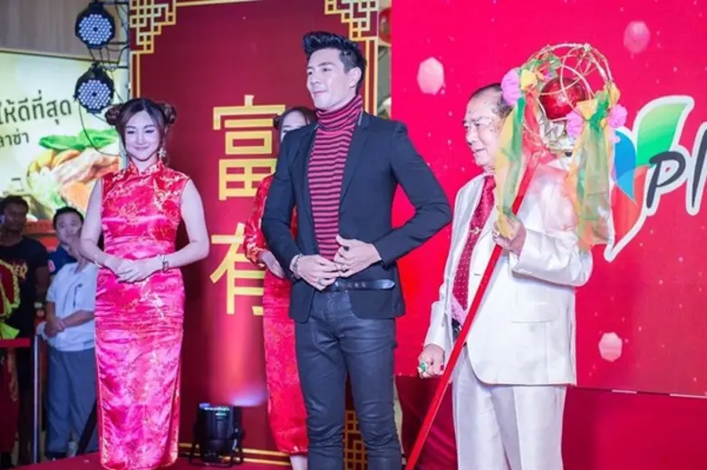 ผ่านไปแล้วอย่างยิ่งใหญ่อลังการกับงาน "แกร...