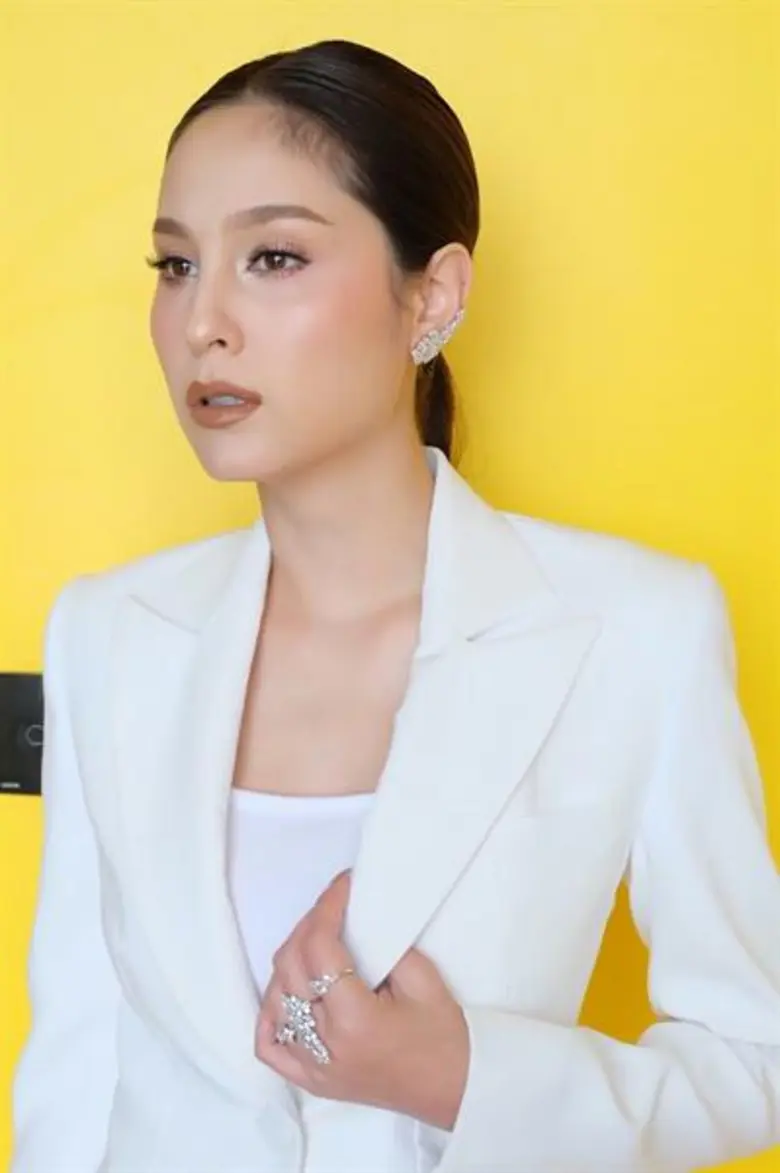 เปิดโผ “ขวัญ-อุษามณี” นำทีมศิลปินดาราดังเมืองไทย ร่วมงานใหญ่ ระดับอาเซียน Top Thai Brands 2018 สปป.ลาว ระหว่าง 7-11 มีนาคมนี้