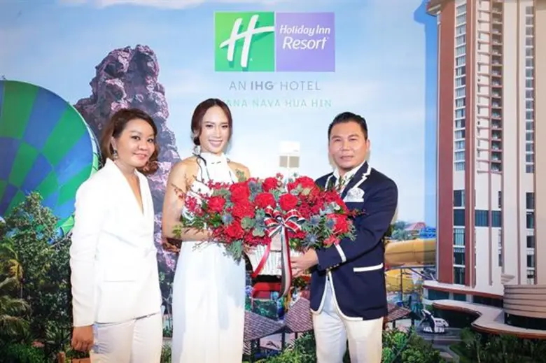 กลุ่มทรู โดย นาย ธีรศักดิ์ อรุณเริ่มวัฒนะ...