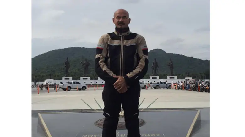 Mike Life ต่อยอด โครงการแผ่นดินของพ่อ 77 จังหวัด การเดินทางสร้างแรงบันดาลใจ สร้างสุข กับวลีเด็ด "ถึงแม้จะไม่มีใครช่วยผม ผมก็จะทำ"