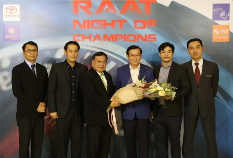 ดร.สมพร สืบถวิลกุล นายกสมาคม ราชยานยนต์สม...