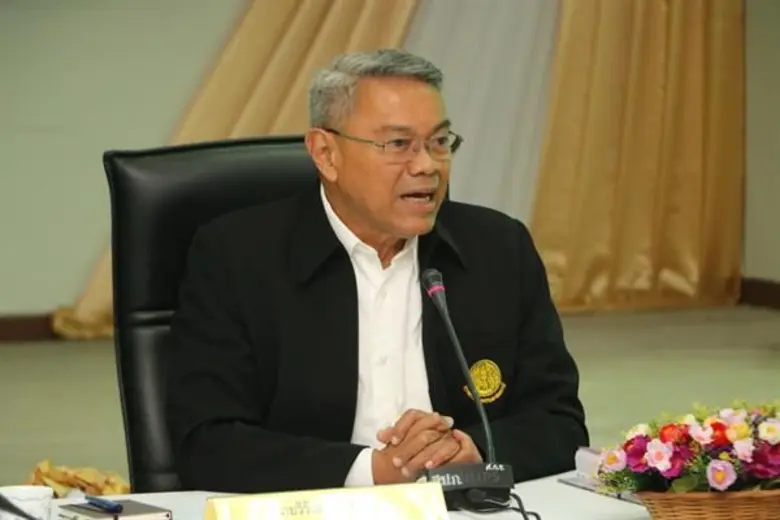 นายวิวัฒน์ ศัลยกำธร รัฐมนตรีช่วยว่าการกระ...