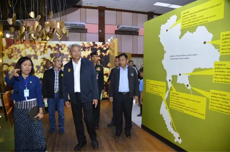 นายวิวัฒน์ ศัลยกำธร รัฐมนตรีช่วยว่ากระทรว...