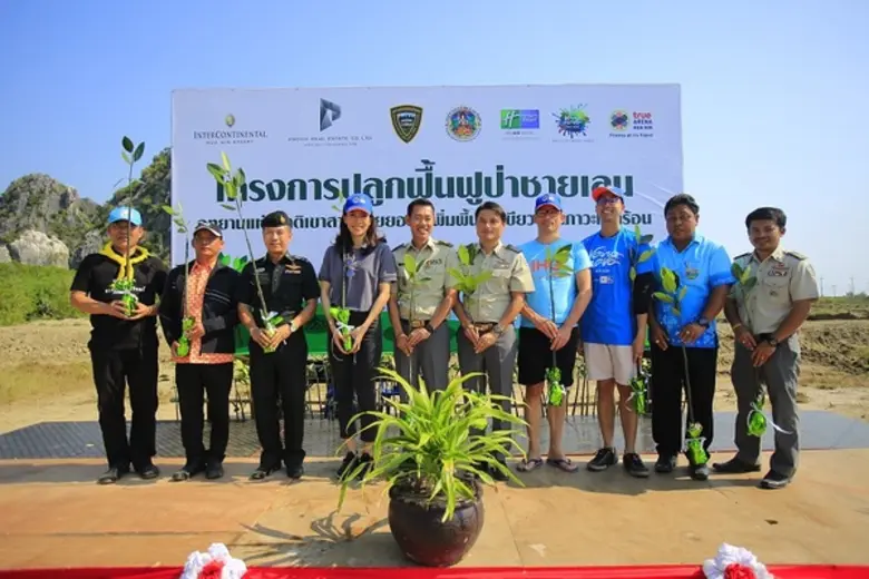 พราวพุธ ลิปตพัลลภ กรรมการบริหาร บริษัท พร...