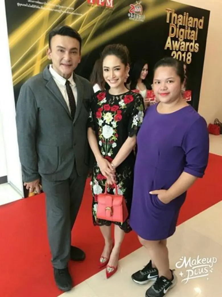 ชัช ทรงธรรม หน้าบานละครสองเรื่องที่ร่วมจัดได้รับรางวัล