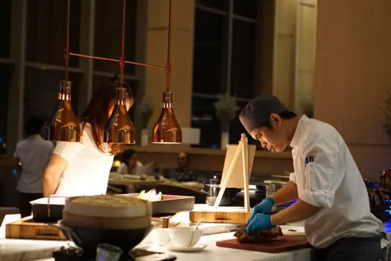 EARTH HOUR ABOVE THE CITY. ปิดไฟ 1 ชั่วโมงลดโลกร้อน (Earth Hour)