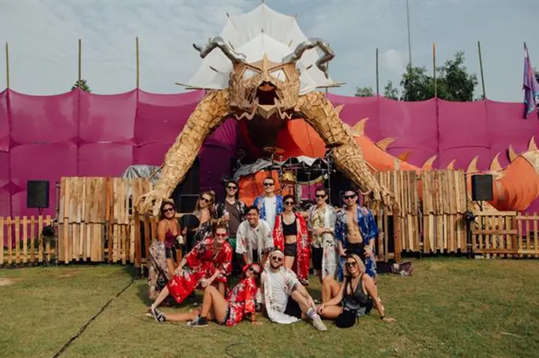 ฅัลเลอร์ (Kolour) ผู้เชี่ยวชาญด้านการจัดง...