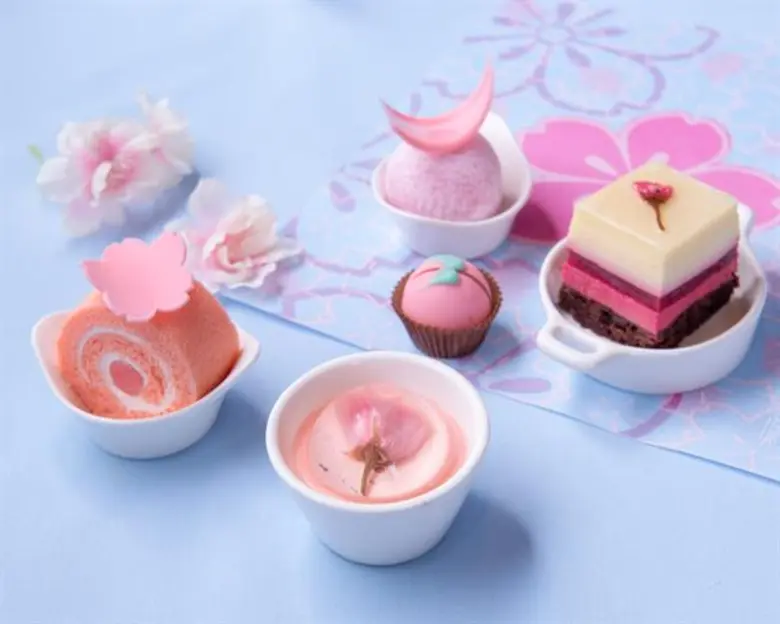 อัพ แอนด์ อะบัฟ บาร์ แนะนำชุดน้ำชายามบ่าย “ซากุระ” ที่ทุกท่านรอคอย