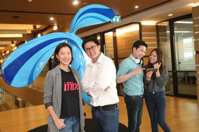 นายปรีชา คุณธรรมสถิต ผู้อำนวยการฝ่ายพันธม...